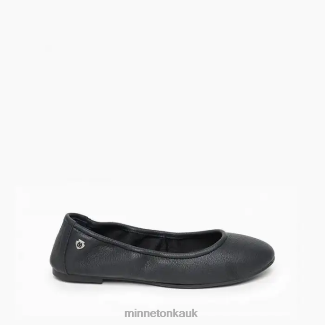 Minnetonka Women Black Anna Footwear AD084110