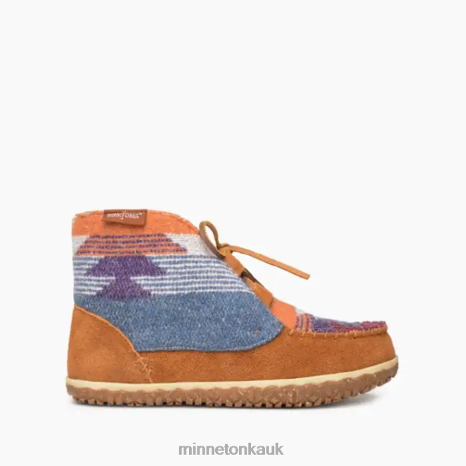 Minnetonka Women Brown Multi Torrey Footwear AD08414